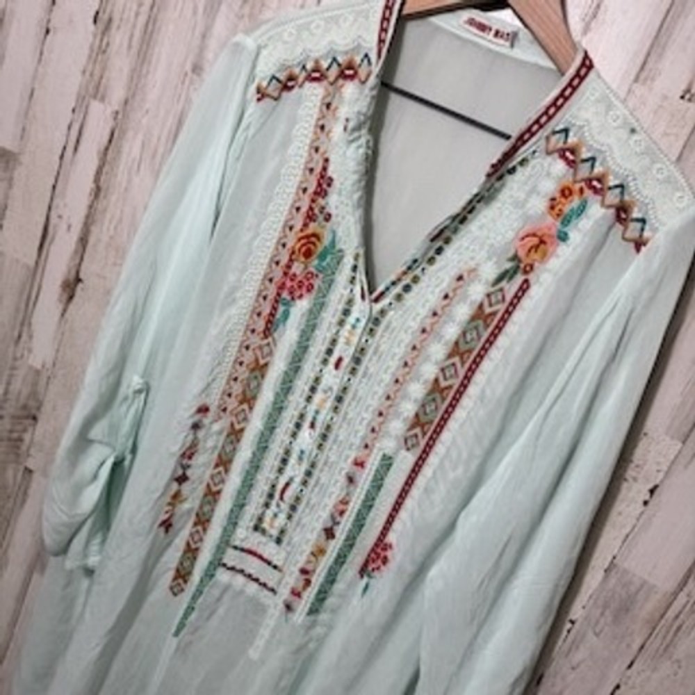 Johnny Was Mint Embroidered Long Sleeve Tunic Top Womens XL Rayon